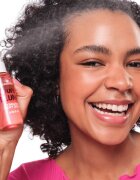 Essence bouncy PLUMP фон дьо тен фиксатор с хидратиращ ефект 50 мл.
