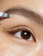Essence Brow Tweezer пинсета за вежди 1 бр.