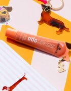 Essence DOG GANG OR CAT CREW?!? DOG LOVERS тониращ балсам за устни с пептиди цвят 01 Best Buddy 13 мл.