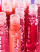 Essence Extreme Shine блясък за устни за по-голям обем цвят 101 Milky Way 5 мл.