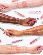 Essence Extreme Shine блясък за устни за по-голям обем цвят 21 Pretty in Pink 5 мл.