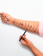 Essence Eyeliner Pen водоустойчива очна линия цвят 01 Black 1 мл.