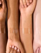 Essence glow like HONEY озаряваща база с гел текстура 30 мл.