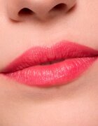 Essence HEART CORE балсам за устни цвят 01 Cherry 3 гр.