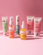 Essence Hello Good Stuff! Pineapple Extract озаряващ хидратиращ серум 30 мл.