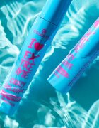 Essence I LOVE EXTREME crazy volume водоустойчива спирала за обем цвят Black 12 мл.