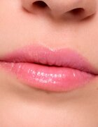 Essence Juicy Bomb балсам за устни цвят 02 So Berry Cute 2 гр.