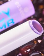 Essence Juicy Bomb балсам за устни цвят 02 So Berry Cute 2 гр.