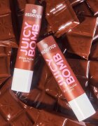 Essence Juicy Bomb балсам за устни цвят 05 Choco-lot To Handle 2 гр.