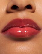 Essence Juicy Bomb блясък за устни с увеличаващ ефект цвят 05 Soft Apricot 2.6 мл.