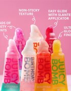 Essence Juicy Bomb блясък за устни цвят 109 Bee Mine 10 мл.