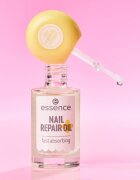 Essence NAIL REPAIR OIL регенериращо олио за нокти и кожичките около ноктите 8 мл.