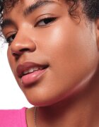 Essence Soft Touch кремообразен озарител с пудра ефект цвят 20 glazed dew 4 гр.