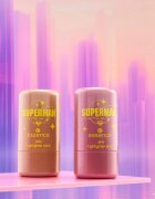 Essence Superman озарител в стик цвят 01 Undefeated 9.5 гр.
