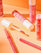 Essence TINTED kiss хидратиращ блясък за устни цвят 03 4 мл.