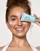 Estée Lauder DayWear Multi-Protection Anti-Oxidant Sheer Tint Release Moisturizer SPF 15 тониращ овлажнител за всички типове кожа на лицето SPF 15 50