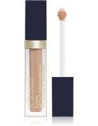 Estée Lauder Futurist Soft Touch Brightening Skincealer коректор за озаряване на кожата на лицето цвят 2C 6 мл.