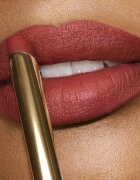 Estée Lauder Pure Color Explicit Matte Lipstick матиращо червило цвят Wrong Place Right Time 1.8 гр.
