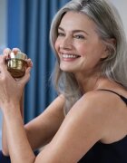 Estée Lauder Revitalizing Supreme+ Youth Power Creme дневен стягащ лифтинг крем за освежаване и изглаждане на кожата 50 мл.