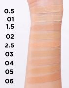 Eveline Cosmetics Better than Perfect фон дьо тен с хидратиращ ефект цвят 2.5 Almond Beige Warm 30 мл.