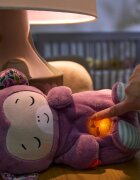 Fisher-Price Soothe'n Snuggle Purple Monkey плюшена играчка с мелодия 1 бр.