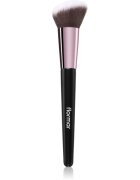 flormar Brush Flared Cut четка за руж 1 бр.