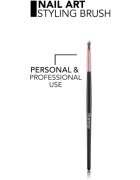 flormar Nail Art Styling Brush четка за декорация на нокти 1 бр.