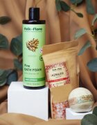 Folk & Flora Eucalyptus бомбичка за вана с успокояващ ефект 130 гр.