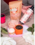 Folk & Flora Grapefruit соли за вана с успокояващ ефект 500 гр.