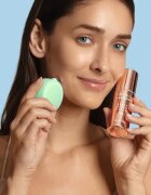 FOREO BEAR™ 2 go микротоков тонизиращ уред за лице Pistachio 1 бр.