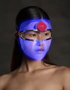 FOREO FAQ™ 201 уред за изглаждане и редуциране на бръчки с LED подсветка 1 бр.
