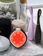 FOREO FLIP™ Play Advanced 3-in-1 гребен за коса с LED подсветка Midnight Magic 1 бр.