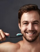 FOREO ISSA™ 4 Plus електрическа четка за зъби Black 1 бр.