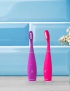 FOREO ISSA™ 4 Smile електрическа четка за зъби над 5 години Wild Strawberry 1 бр.