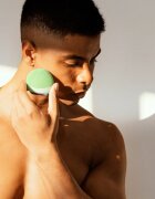 FOREO LUNA™4 Go почистващ звуков уред на път Pistachio
