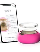 FOREO UFO™ 3 5-in-1 звуков уред за ускоряване ефекта на маските за лице Fuchsia 1 бр.