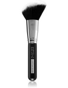 Gabriella Salvete Tools Contour Brush контурираща четка 1 бр.