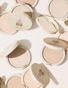 GOSH COPENHAGEN BB матираща пудра цвят 04 Beige 6.5 гр.