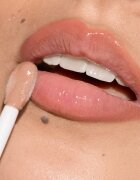 GOSH COPENHAGEN Lip Filler блясък за устни за по-голям обем 004 Mocha Mousse 5 мл.