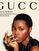 Gucci Beauty Glow Blush компактен руж цвят 02 Fresh Coral 5.5 гр.