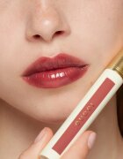 Gucci Beauty Glow Oil-In-Water Tint Liquid Lipstick гланциращо хидратиращо течно червило цвят 217 Valeria Rose 6.5 мл.