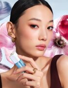 Guerlain KissKiss Bee Glow Plump блясък за устни за по-голям обем цвят 200 Cool Glow 9.5 мл.