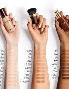 Guerlain Terracotta Le Teint Glow течен озаряващ фон дьо тен за естествен вид цвят 2W Warm 35 мл.