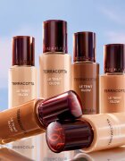 Guerlain Terracotta Le Teint Glow течен озаряващ фон дьо тен за естествен вид цвят 6W Warm 35 мл.