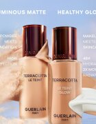 Guerlain Terracotta Le Teint Glow течен озаряващ фон дьо тен за естествен вид цвят 6W Warm 35 мл.