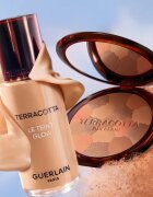 Guerlain Terracotta Le Teint Glow течен озаряващ фон дьо тен за естествен вид цвят 6W Warm 35 мл.