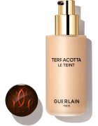 Guerlain Terracotta Le Teint течен фон дьо тен за естествен вид цвят 2W Warm 35 мл.