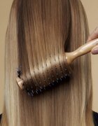Hair Rituel by Sisley The Blow Dry Brush N°2 кръгла четка за коса за изправяне на косата 1 бр.
