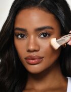 ICONIC London Complexion Brush четка за кремообразен и течен фон дьо тен 1 бр.