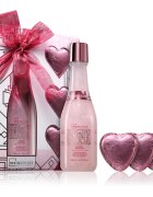 IDC INSTITUTE Scented Bath Rose Bubble Bath Set подаръчен комплект за жени